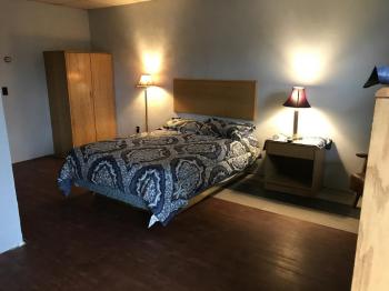 Pittsfield Motor Inn Image 6