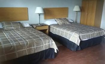 Pittsfield Motor Inn Image 7